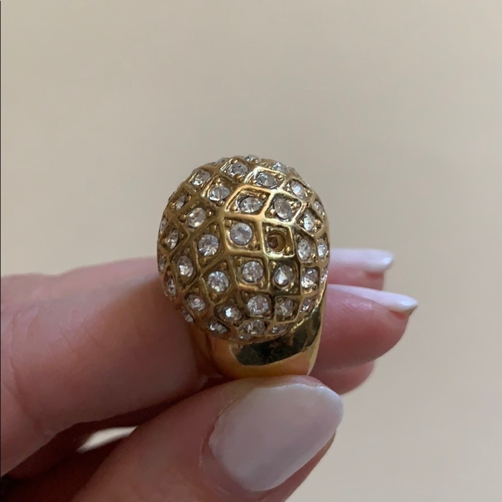 Elegant Gold Statement Ring Size 6 Fashion Jewelry - Picture 3 of 4